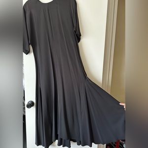 BLACK MAXI DRESS